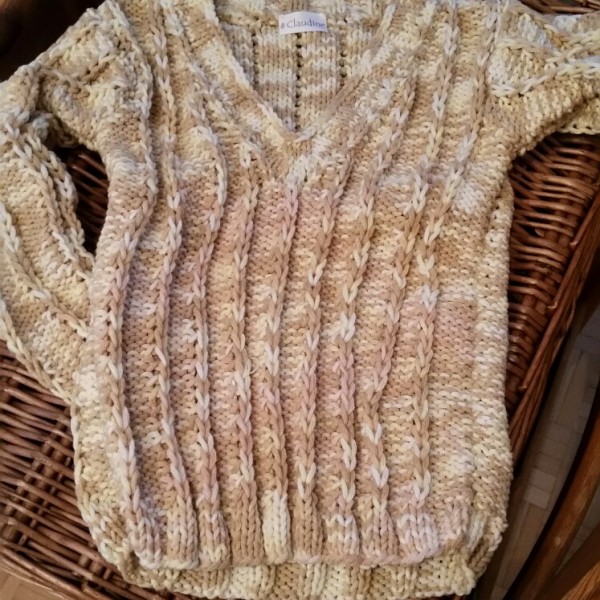 Pulli beige meliert NEU