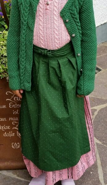 Dirnd rosa m. Jacke u. Schürze grün