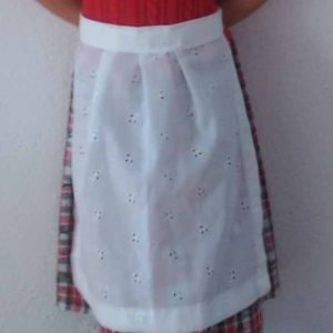 Dirndl rot angezogenl